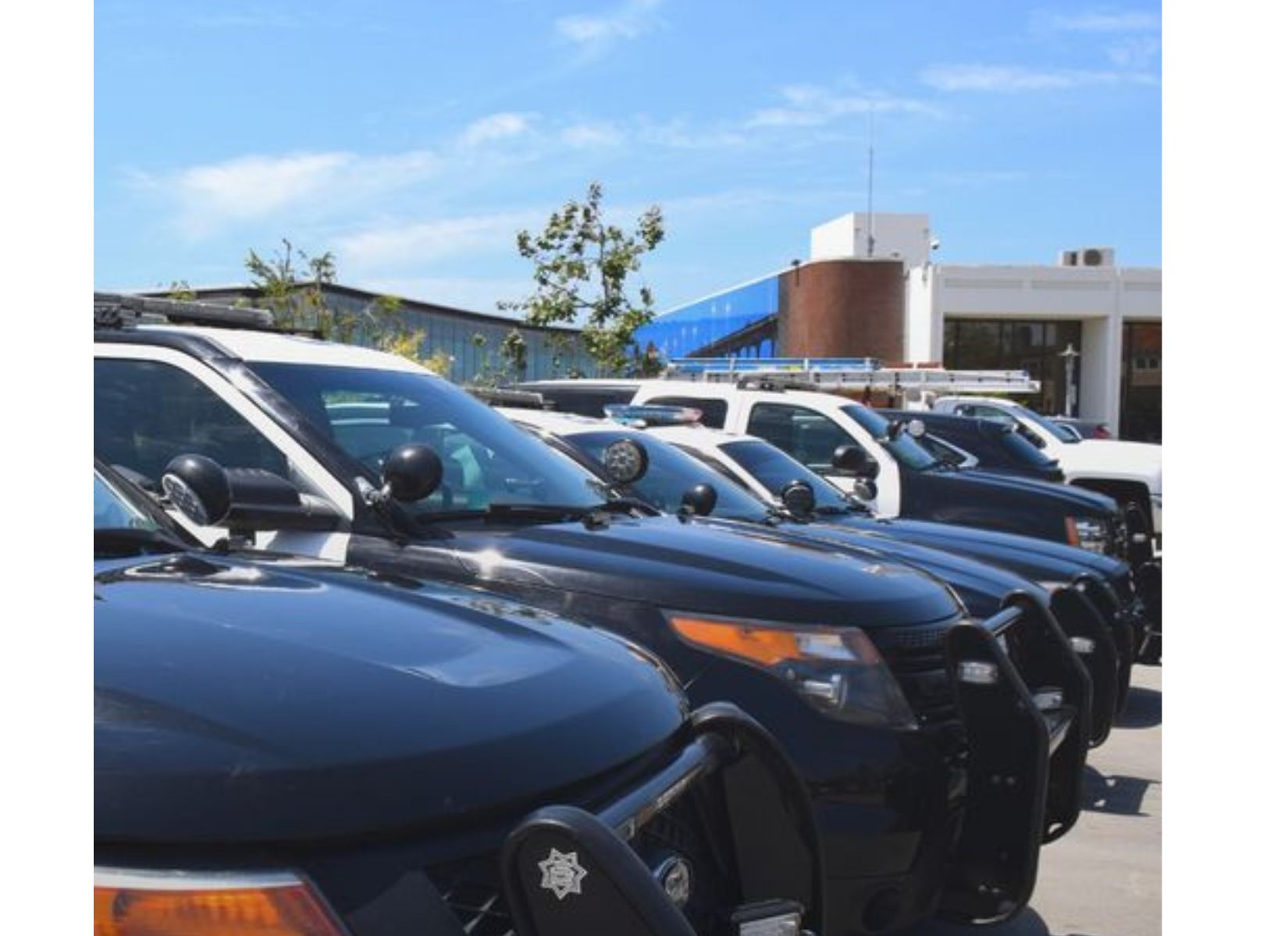 Mississippi town’s police department gets major gift of five police